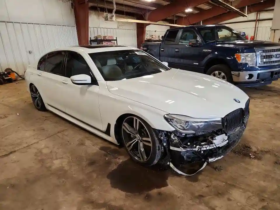 WBA7E2C39HG740616 2017 BMW 7 SERIES-3