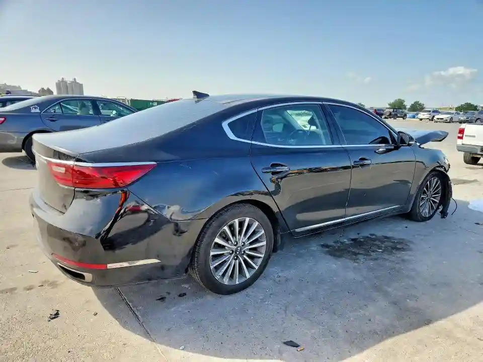 KNALC4J18H5093977 2017 KIA CADENZA-2