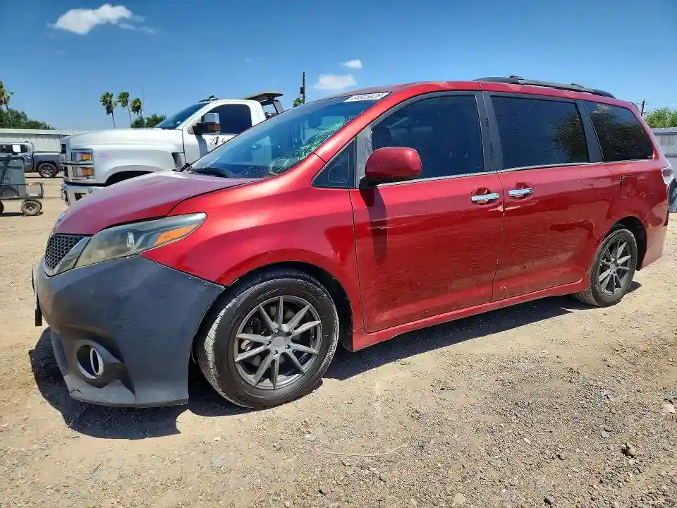 5TDXZ3DC9HS770295 2017 TOYOTA SIENNA-0