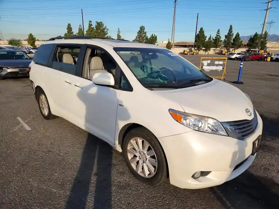 5TDDK3DC0GS130451 2016 TOYOTA SIENNA-3