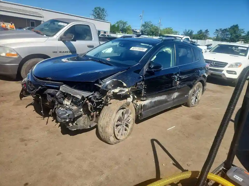 JTMRJREV5JD182558 2018 TOYOTA RAV4-0