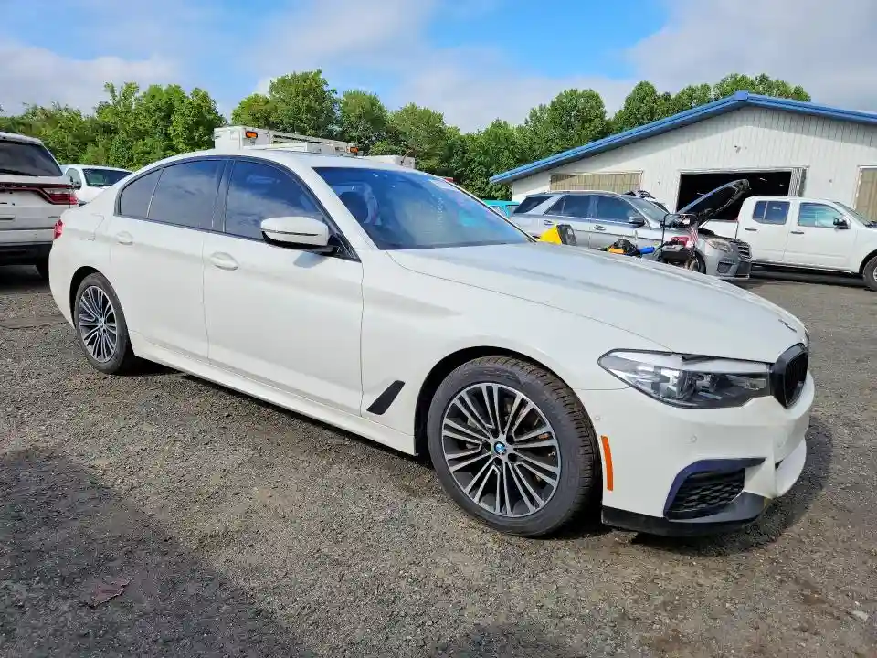 WBAJE7C56KG892610 2019 BMW 5 SERIES-3