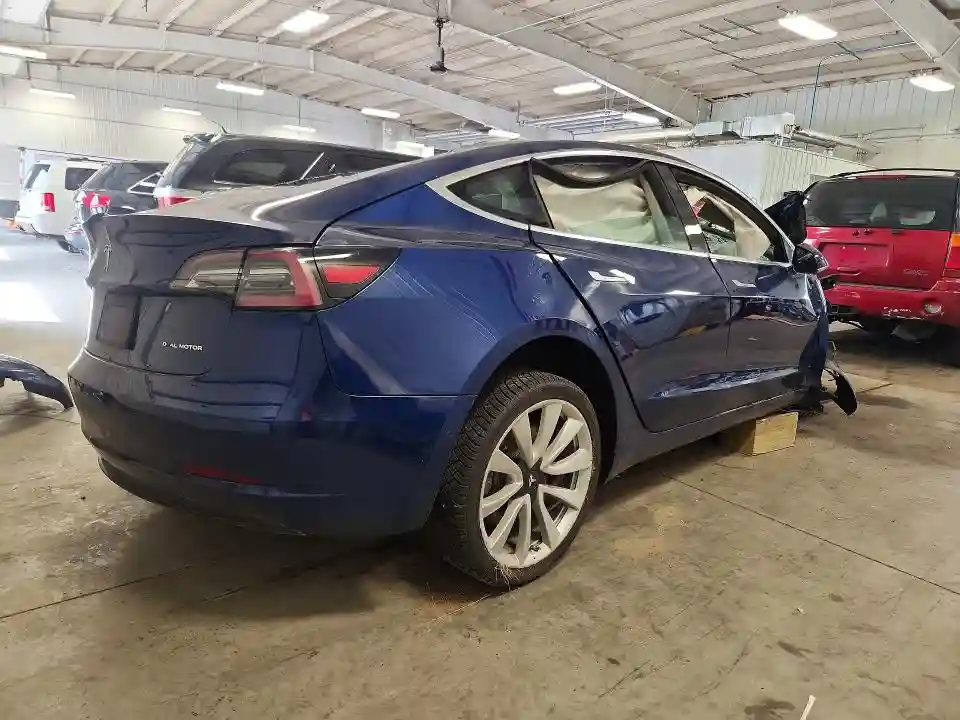 5YJ3E1EBXKF210995 2019 TESLA MODEL 3-2