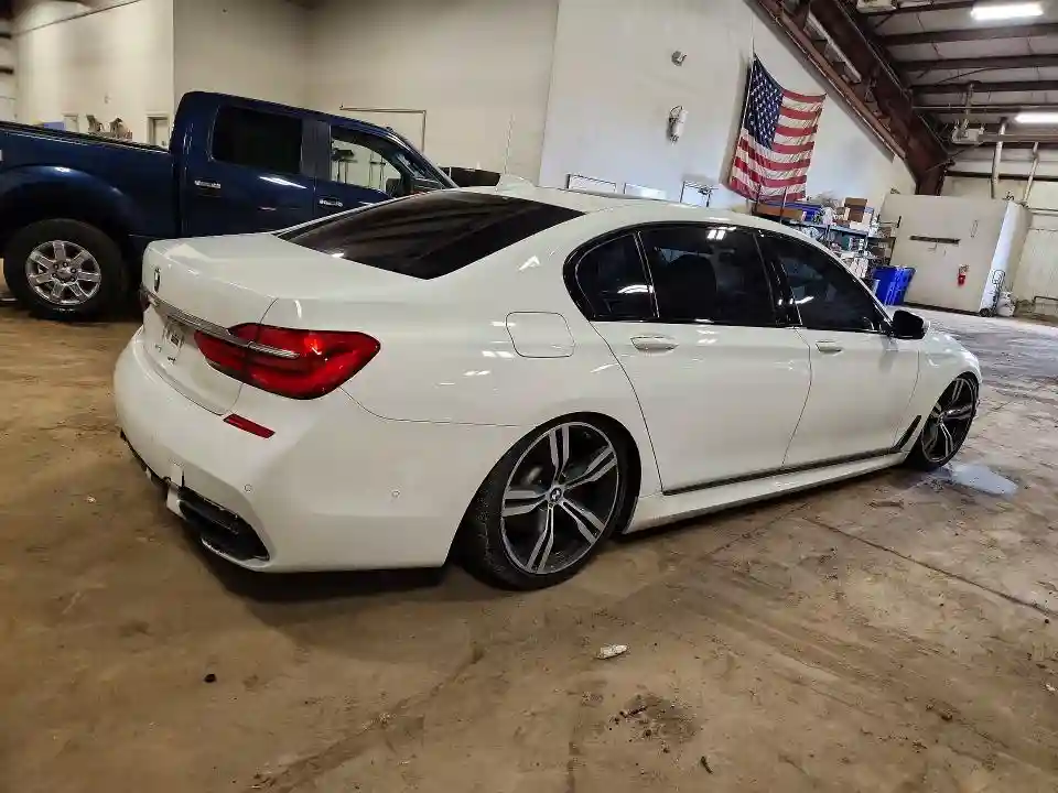 WBA7E2C39HG740616 2017 BMW 7 SERIES-2
