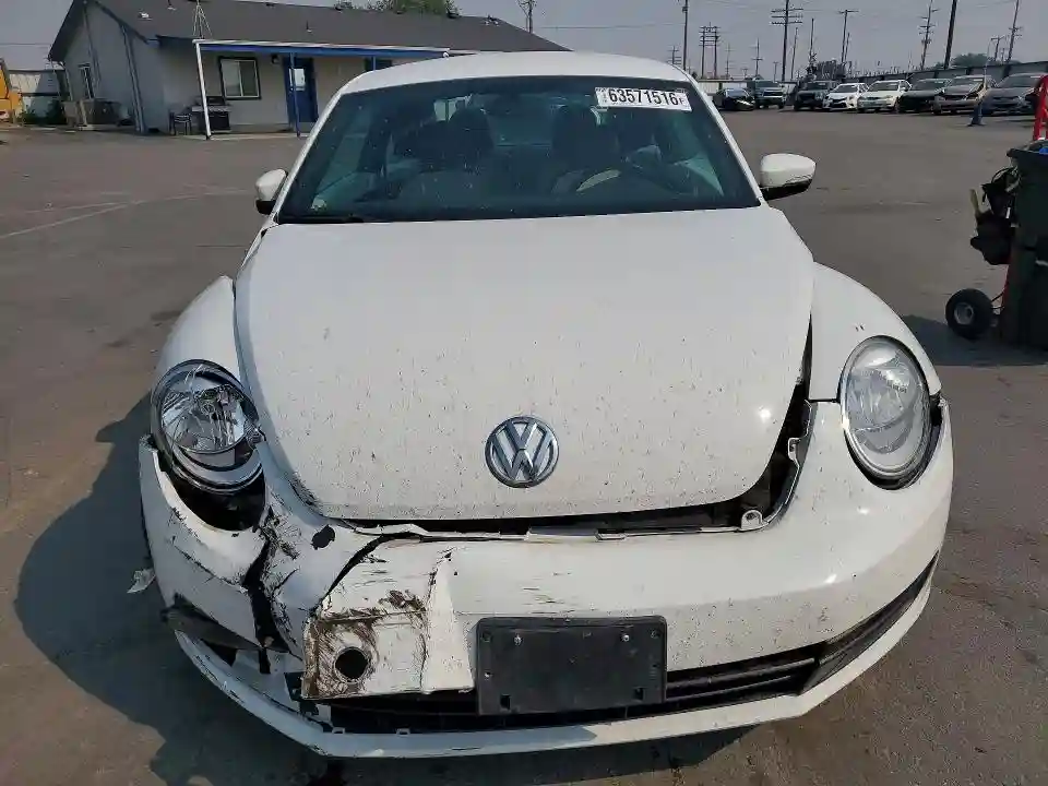 3VWF17AT3FM655829 2015 VOLKSWAGEN BEETLE-4