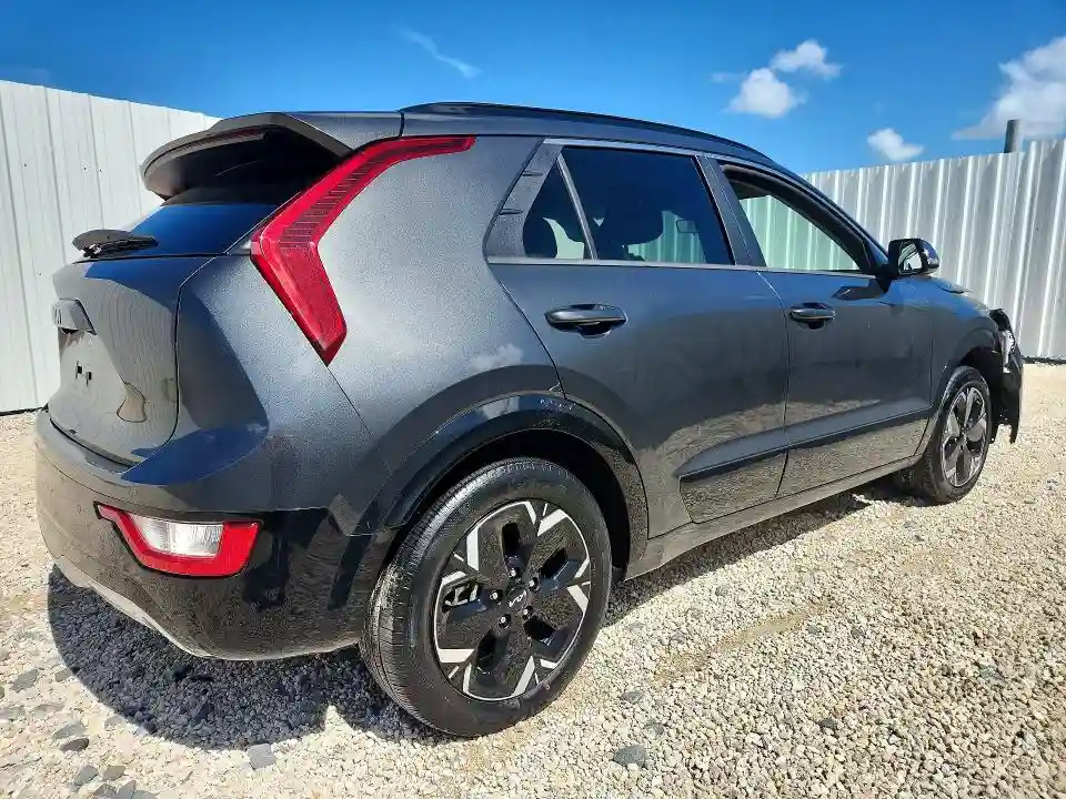KNDCR3L15R5123320 2024 KIA NIRO-2
