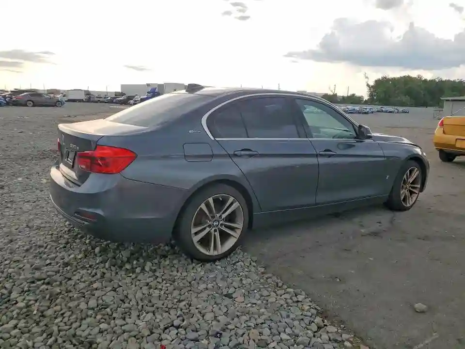 WBA8E1C52JA178602 2018 BMW 3 SERIES-2
