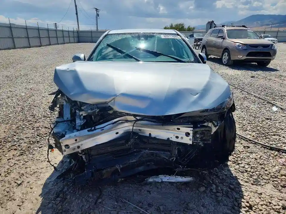 4T1G31AK7MU028402 2021 TOYOTA CAMRY-4