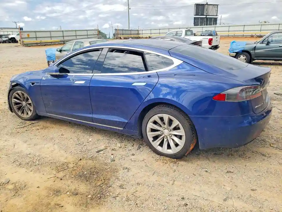 5YJSA1E11GF157058 2016 TESLA MODEL S-1