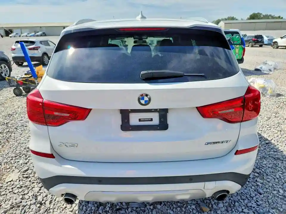 5UXTR7C53KLE97034 2019 BMW X3-5