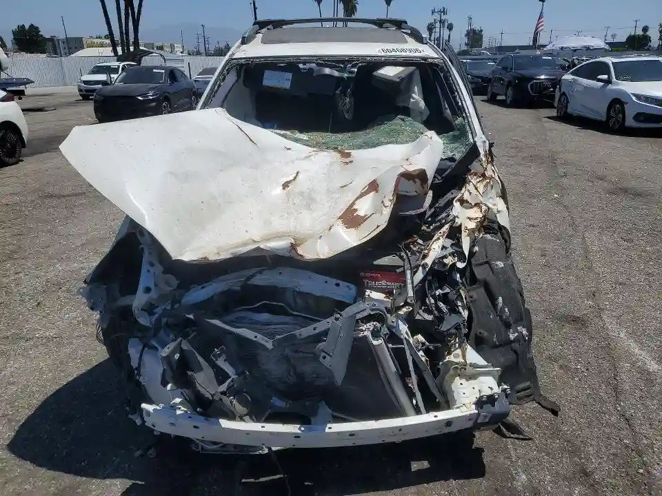 JTMNFREV7JJ725510 2018 TOYOTA RAV4-4