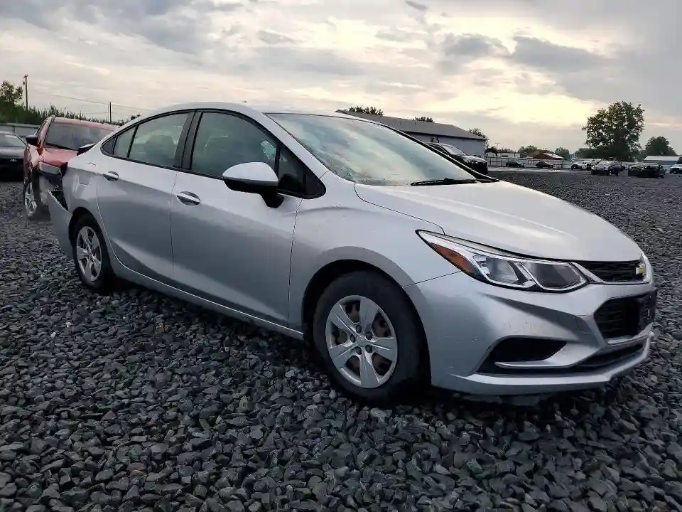 1G1BC5SM6J7221469 2018 CHEVROLET CRUZE-3