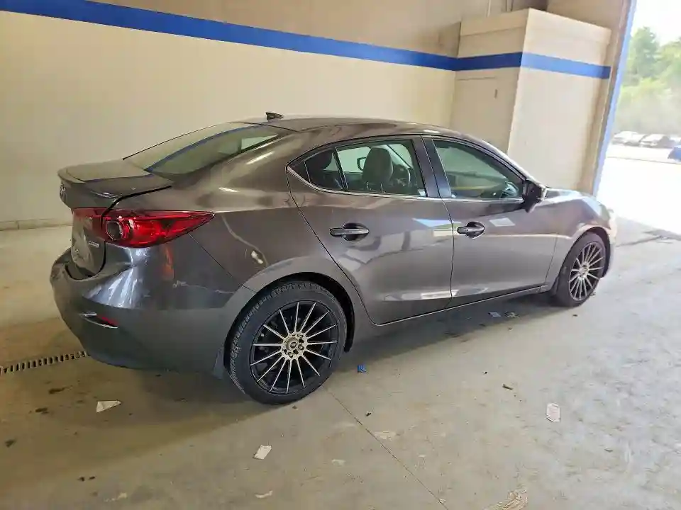 3MZBN1V31JM242097 2018 MAZDA 3-2