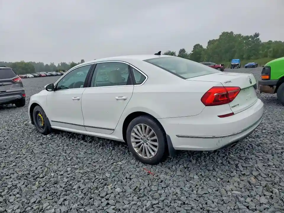 1VWBT7A33GC061334 2016 VOLKSWAGEN PASSAT-1