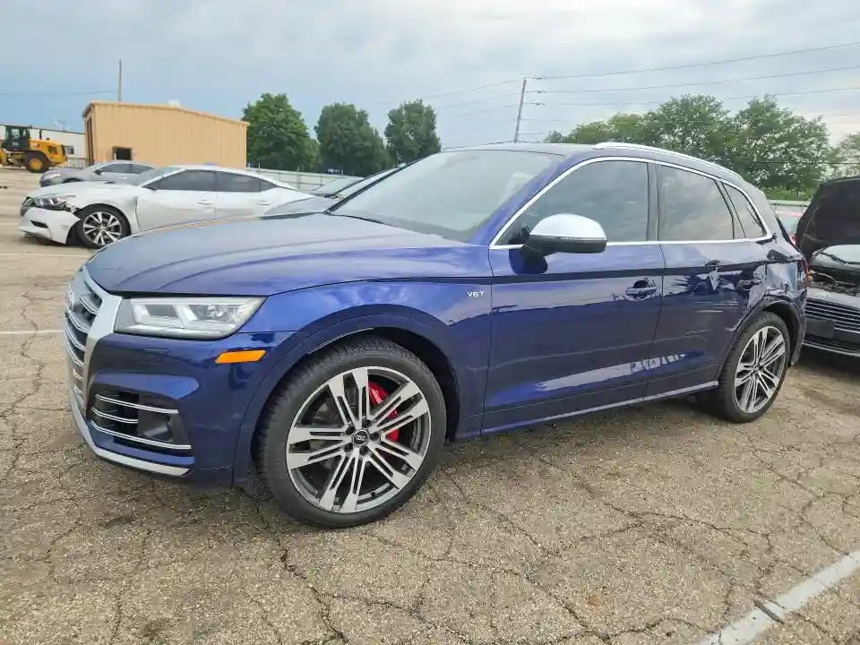 WA1C4AFY8J2161538 2018 AUDI SQ5-0