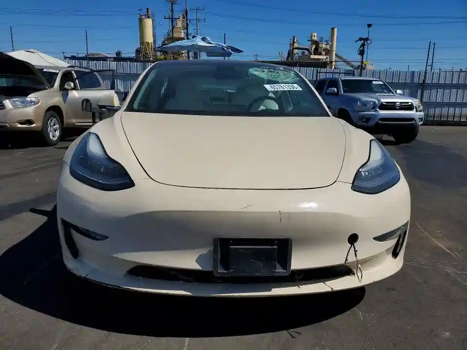 5YJ3E1EA6KF431436 2019 TESLA MODEL 3-4