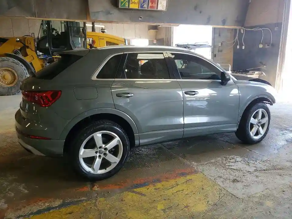 WA1AECF30K1076463 2019 AUDI Q3-2