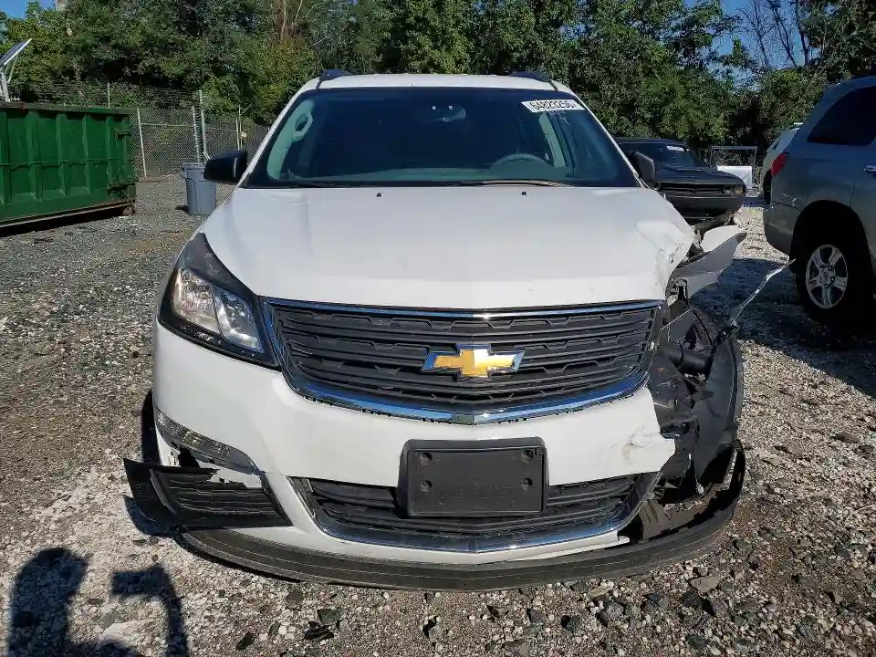 1GNKVFKD7HJ324573 2017 CHEVROLET TRAVERSE-4