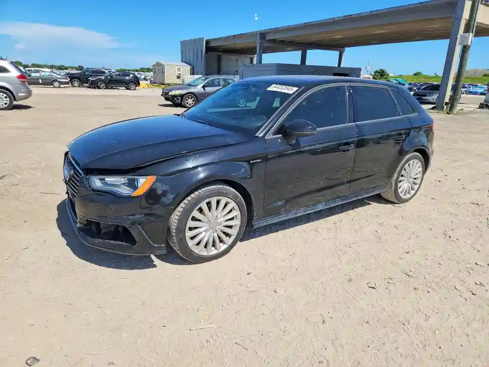 WAUUPBFF7GA158731 2016 AUDI A3-0