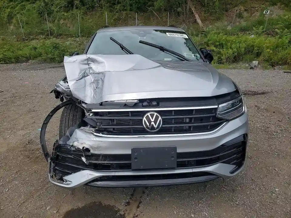 3VV8B7AX2NM146827 2022 VOLKSWAGEN TIGUAN-4