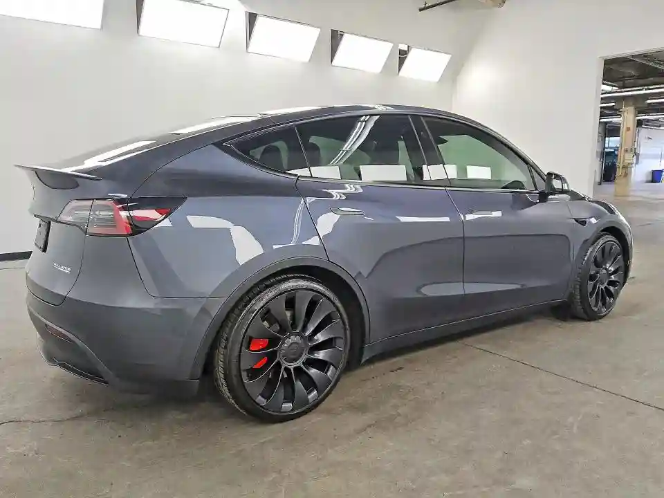 7SAYGDEF1PF793939 2023 TESLA MODEL Y-2