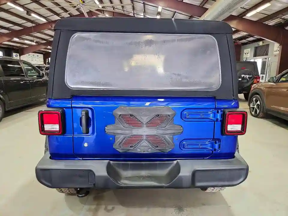 1C4GJXANXJW236927 2018 JEEP WRANGLER-5