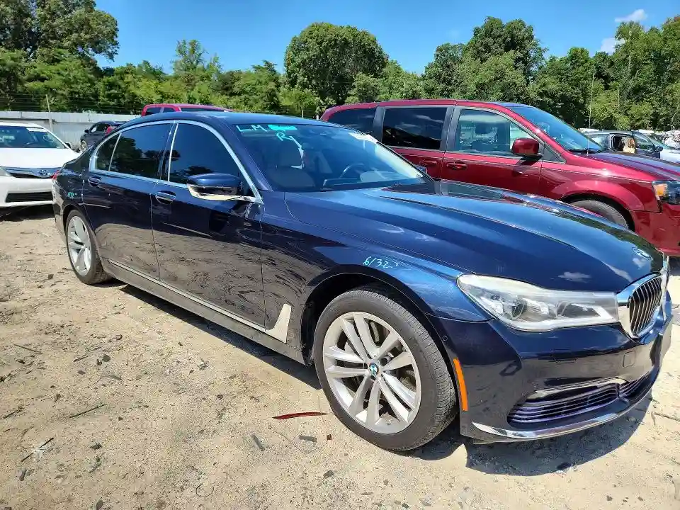 WBA7F2C59HG422087 2017 BMW 7 SERIES-3