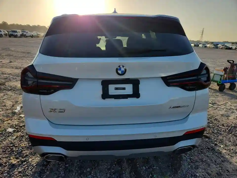 5UX53DP08R9W13386 2024 BMW X3-5