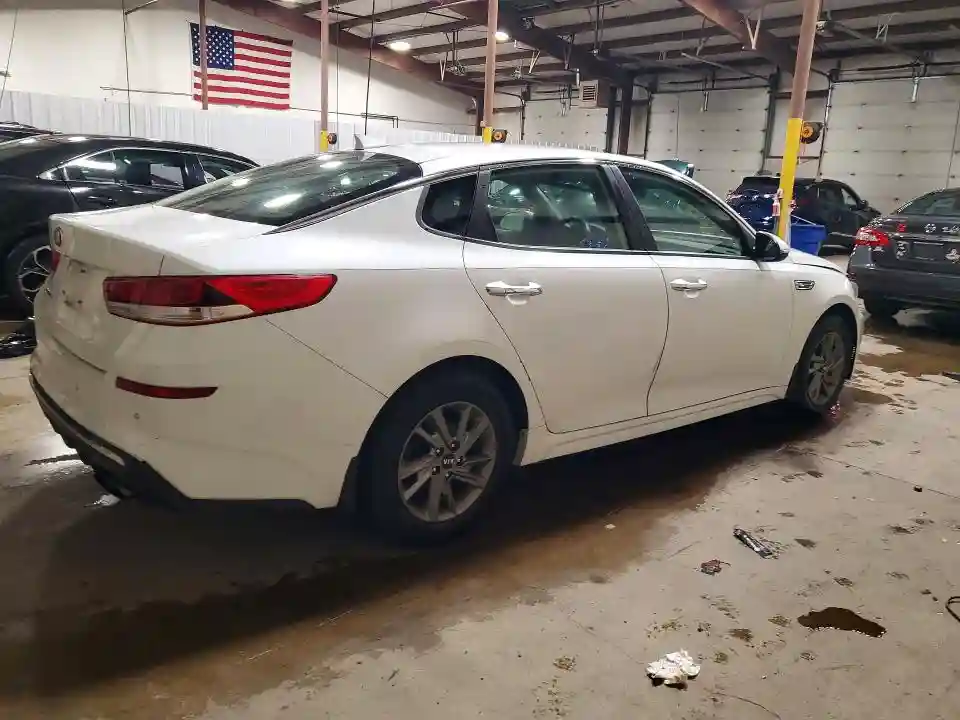 5XXGT4L35KG326168 2019 KIA OPTIMA-2