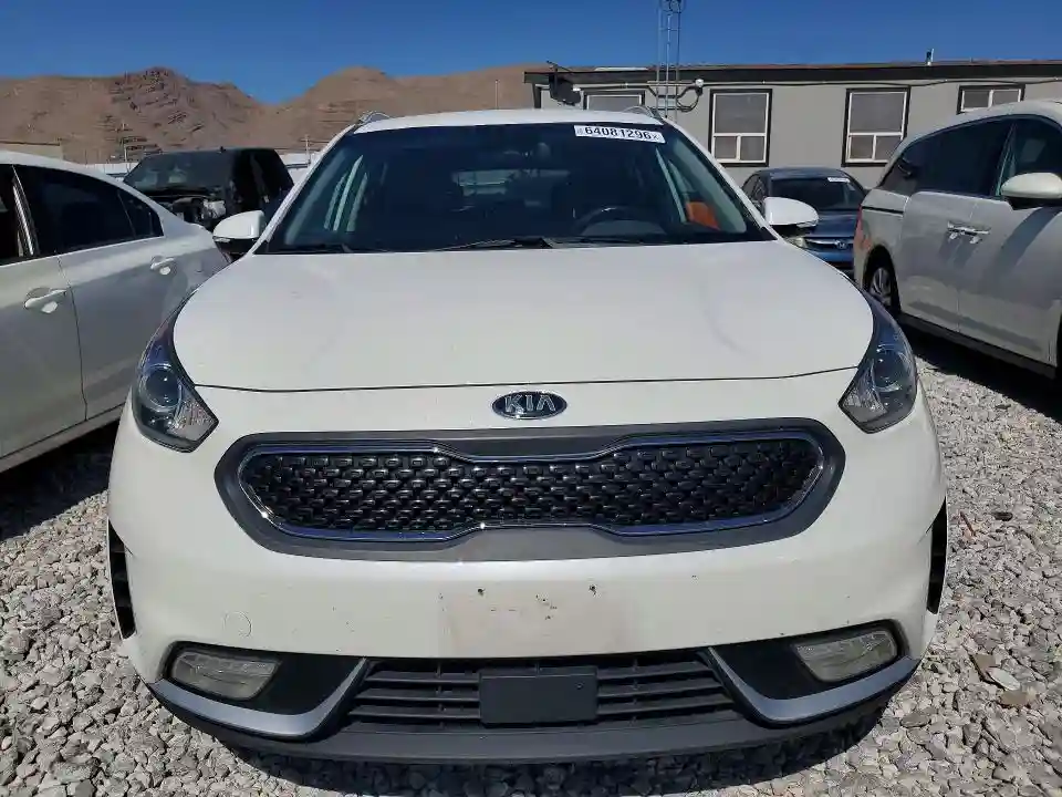 KNDCC3LCXK5298168 2019 KIA NIRO-4