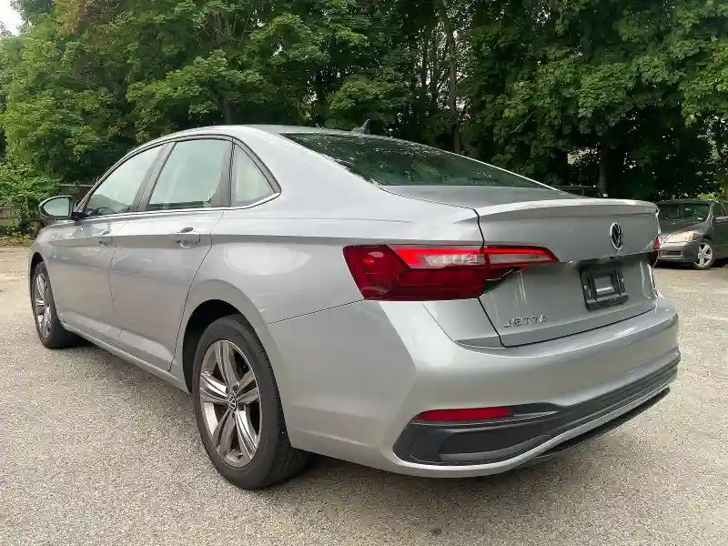 3VWEM7BU1NM005079 2022 VOLKSWAGEN JETTA-2