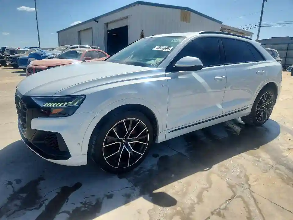 WA1FVAF14MD026496 2021 AUDI Q8-0