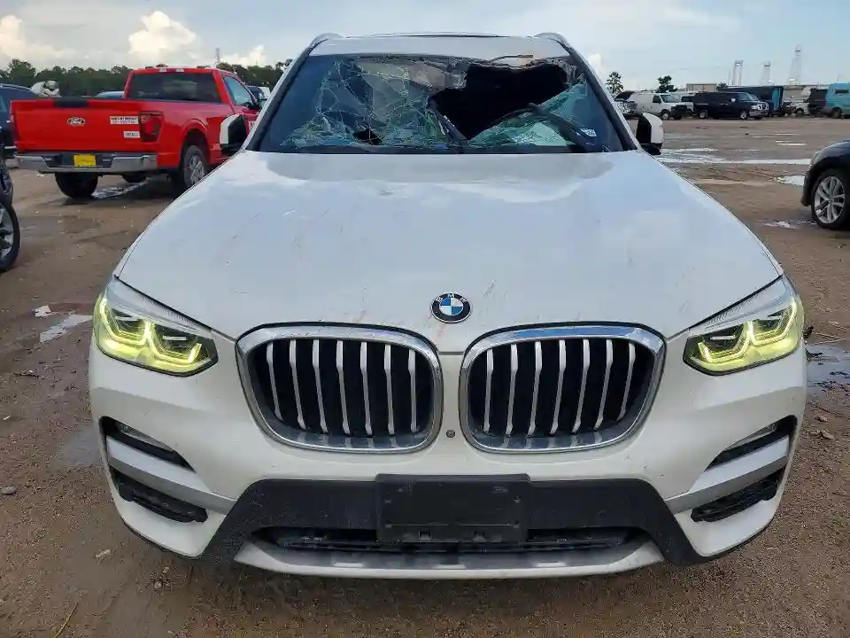 5UXTR7C56KLF25991 2019 BMW X3-4