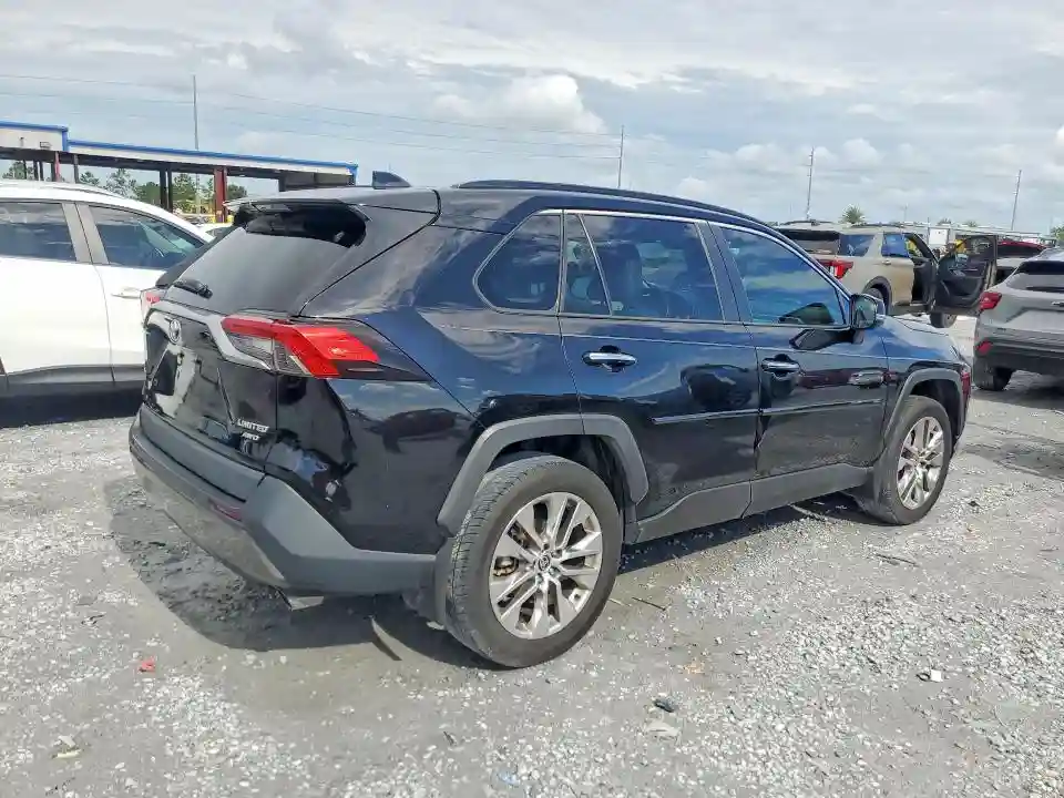 2T3N1RFVXMC209565 2021 TOYOTA RAV4-2