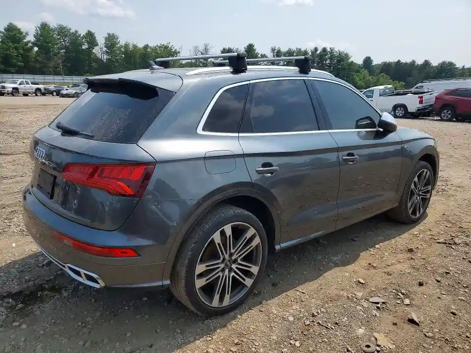 WA1A4AFY2J2009651 2018 AUDI SQ5-2