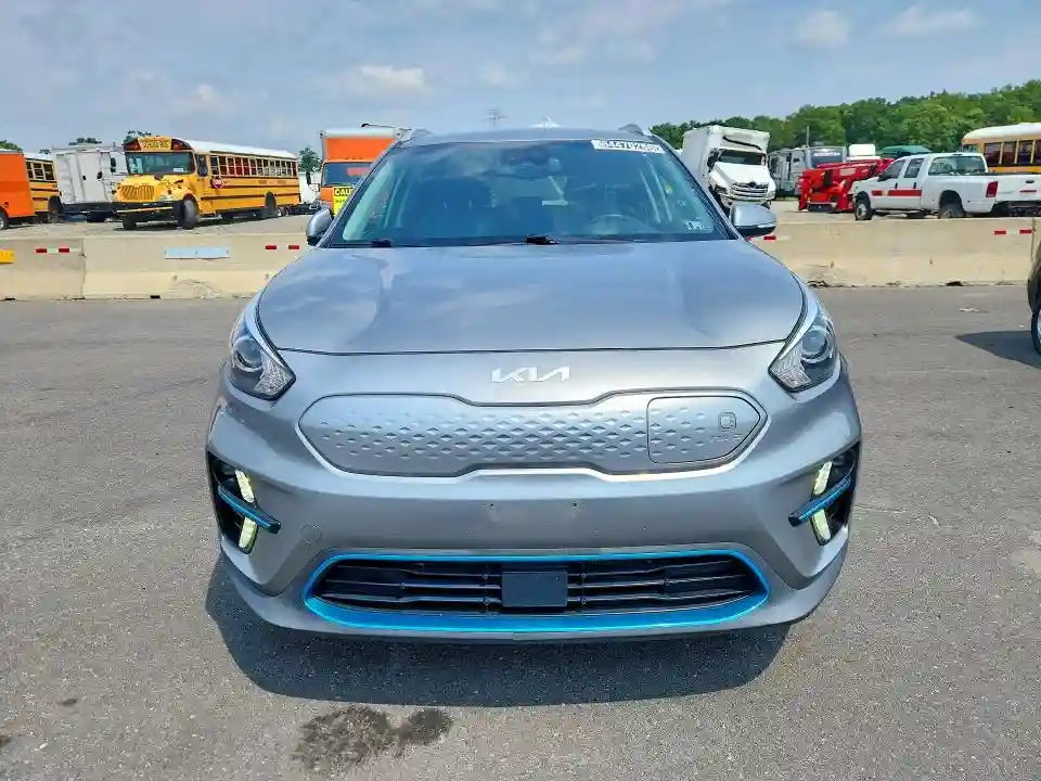 KNDCC3LG7N5161115 2022 KIA NIRO EV S-4
