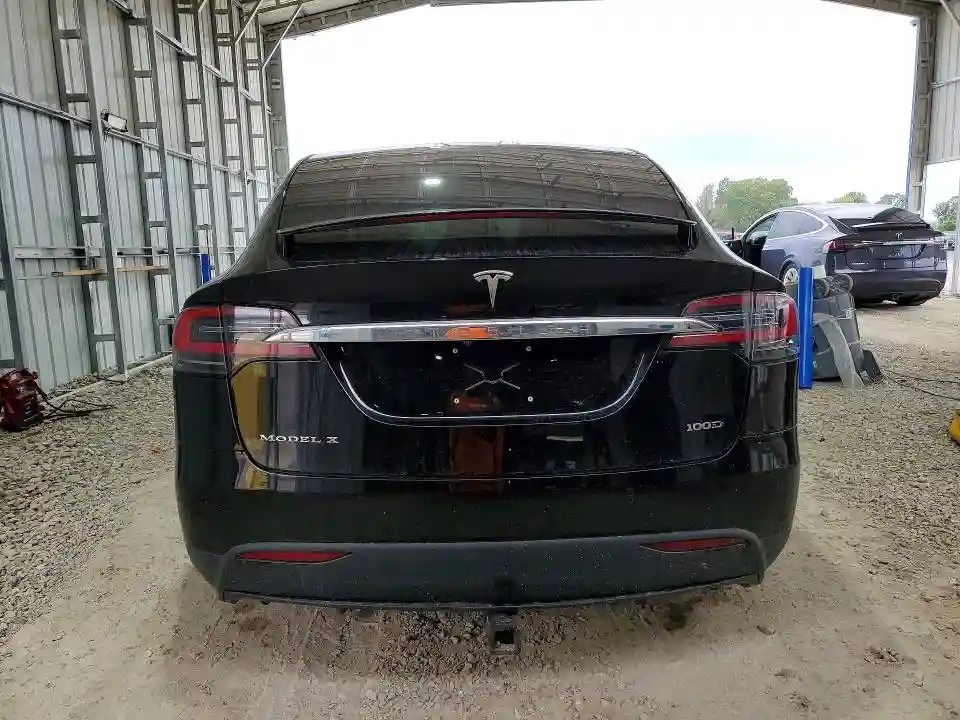 5YJXCAE20HF055308 2017 TESLA MODEL X-5