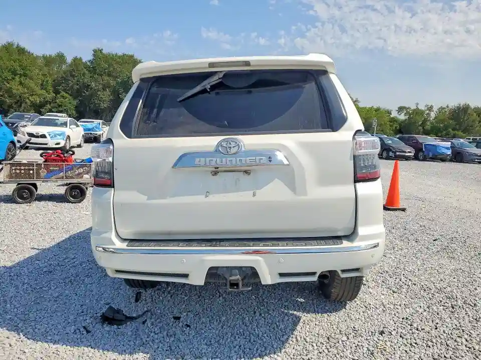 JTEZU5JR0J5180568 2018 TOYOTA 4RUNNER-5