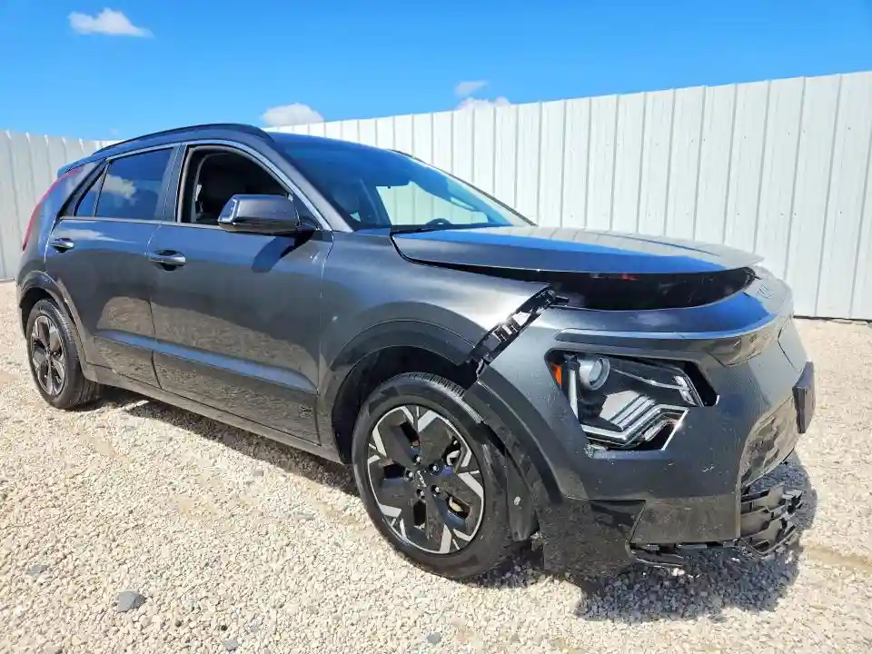 KNDCR3L15R5123320 2024 KIA NIRO-3