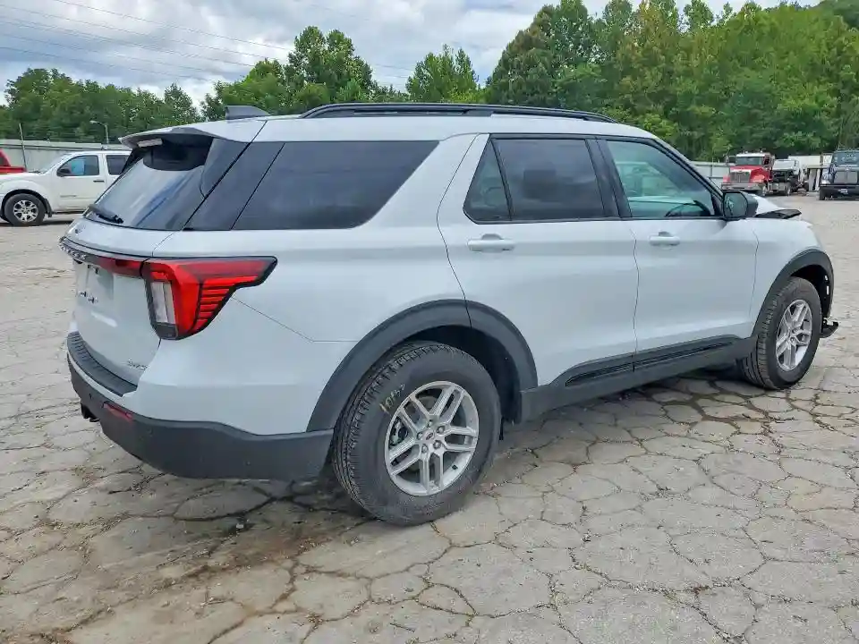 1FMUK8DH8TGB11932 2026 FORD EXPLORER-2