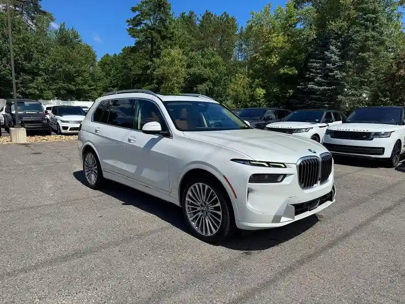 5UX23EM09P9N95412 2023 BMW X7-1