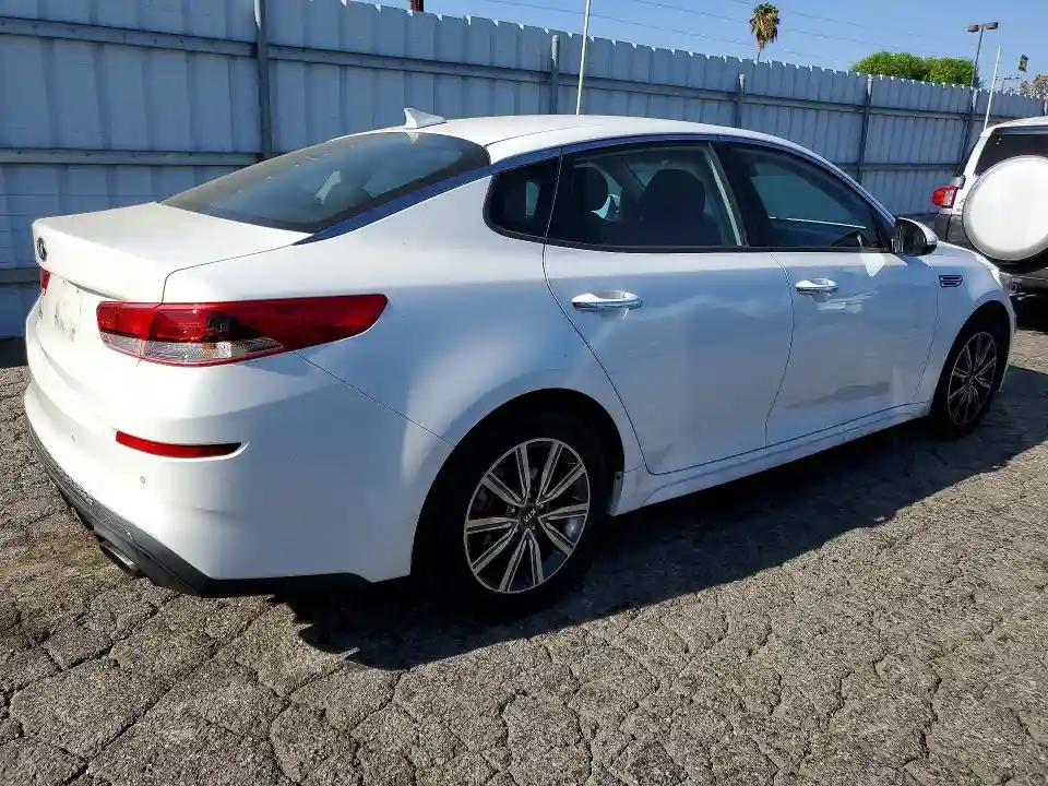 5XXGT4L36KG365951 2019 KIA OPTIMA-2