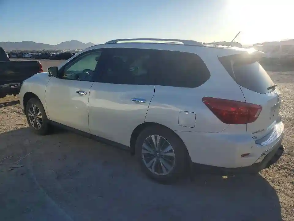 5N1DR2MM1JC642741 2018 NISSAN PATHFINDER-1