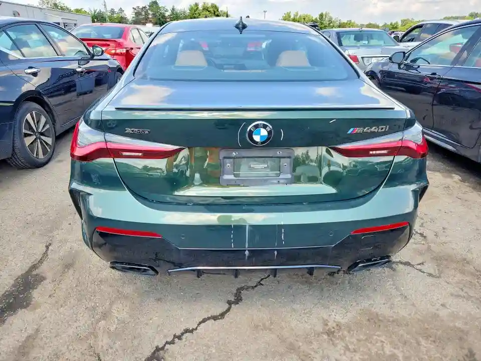 WBA13AR09MCH19725 2021 BMW M4-5