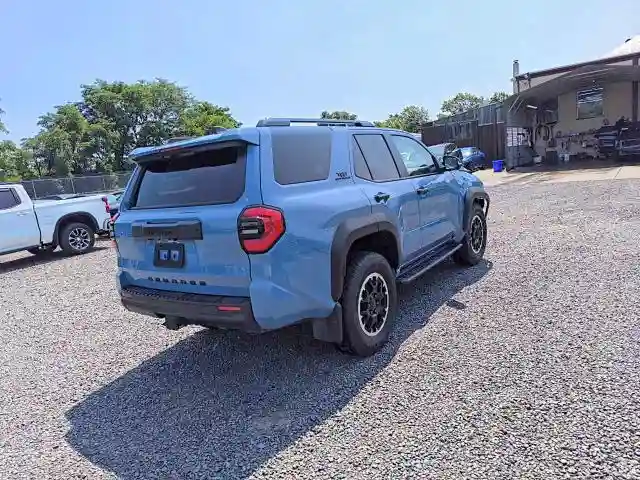 JTEVA5BR0S5024845 2025 TOYOTA 4RUNNER-3