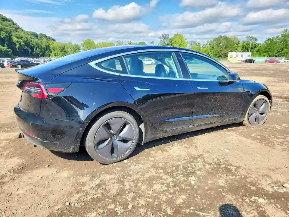 5YJ3E1EA6KF305075 2019 TESLA MODEL 3-2
