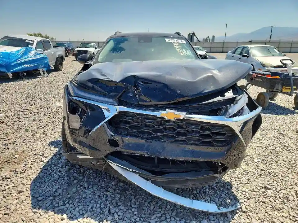 KL77LHEP5TC142550 2026 CHEVROLET TRAX-4