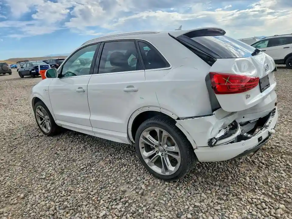 WA1JCCFS0HR010759 2017 AUDI Q3-1