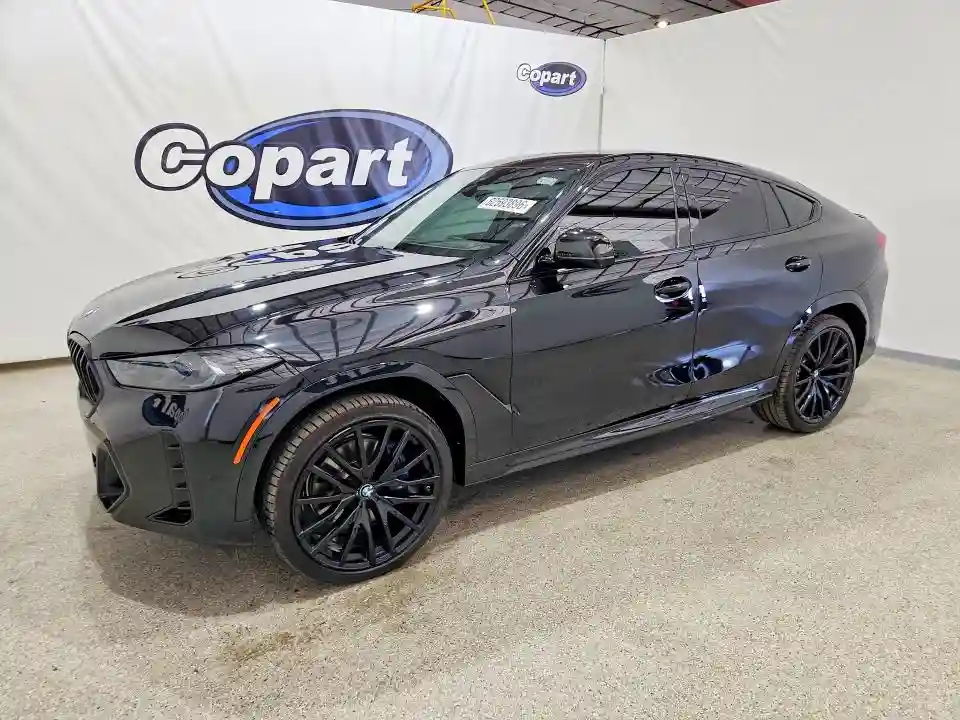 5UX33EX03R9S90779 2024 BMW X6-0
