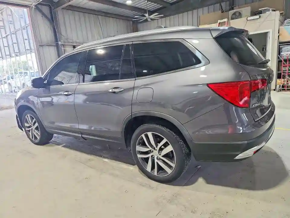 5FNYF6H9XHB104435 2017 HONDA PILOT-1